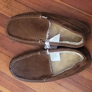 Carlo slippers size 8 brown